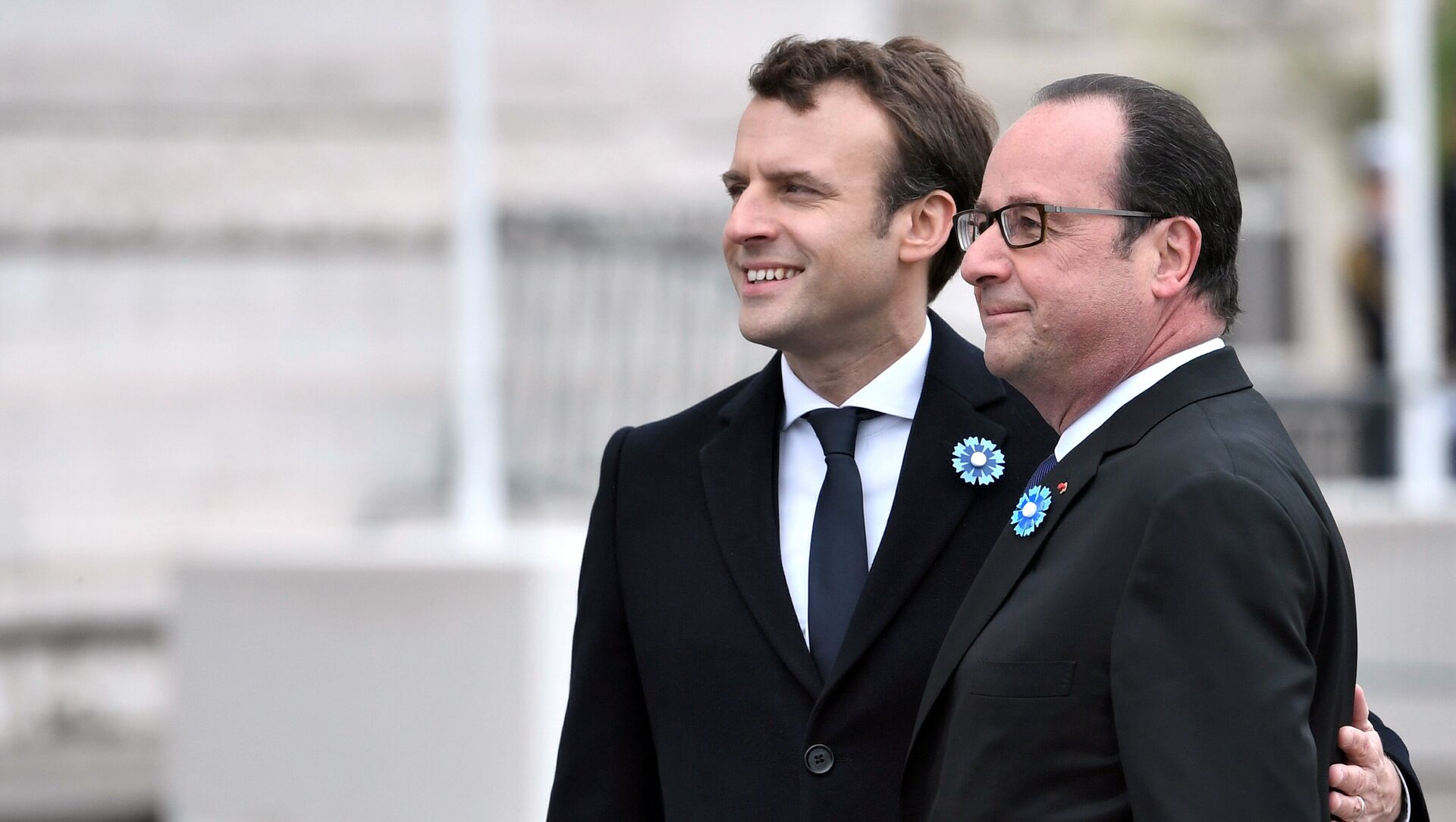Emmanuel Macron et François Hollande - Sputnik Afrique, 1920, 09.03.2021