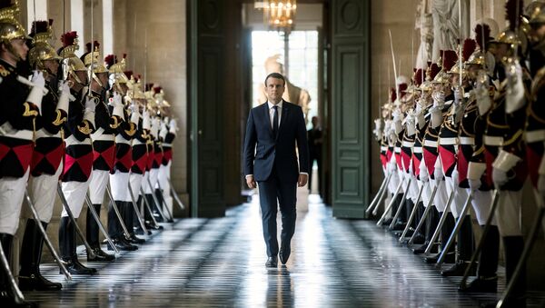 Emmanuel Macron im Schloss-Versailles - Sputnik Afrique