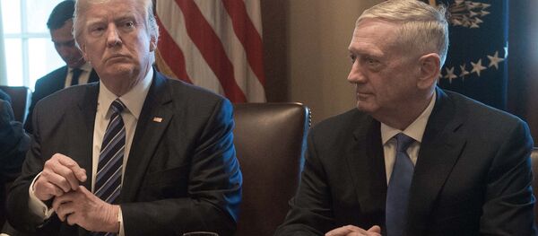 Donald Trump et James Mattis - Sputnik Afrique