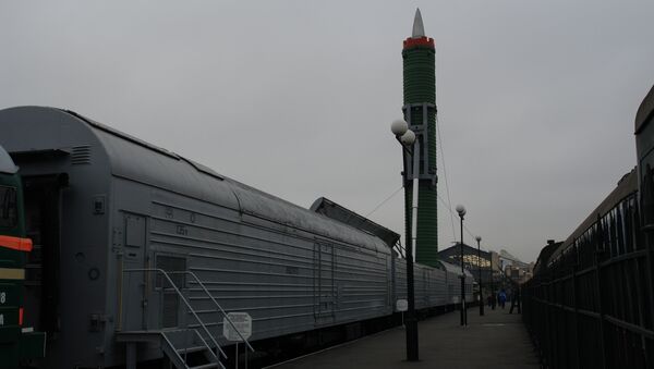 Military railway missile complex 15P961 Molodets with intercontinental missile 15ZH61 (RT-23 UTTH, SS-24 SCALPEL) - Sputnik Afrique