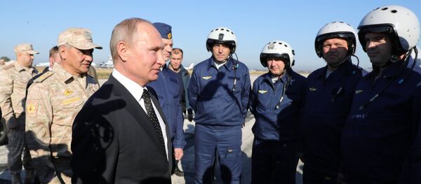 Президент РФ В. Путин посетил авиабазу Хмеймим в Сирии - Sputnik Afrique