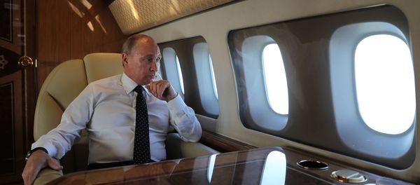 Poutine raconte comment les chasseurs russes ont assuré la sécurité de son vol en Syrie - Sputnik Afrique