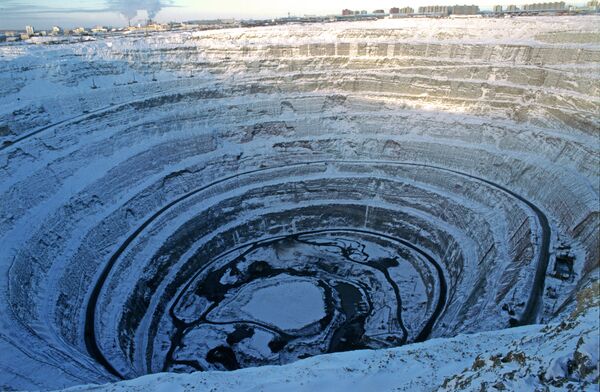 Une mine de diamants en Yakoutie Une mine de diamants en Yakoutie - Sputnik Afrique