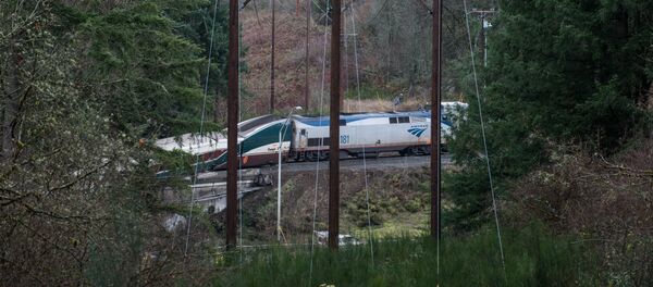 Le train déraillé dans l'État de Washington le 18 décembre 2017 - Sputnik Afrique