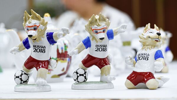 La fabrication des souvenirs de la Coupe du Monde 2018 - Sputnik Afrique