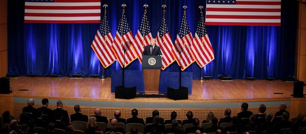 U.S. President Donald Trump delivers remarks regarding the Administration's National Security Strategy - Sputnik Afrique