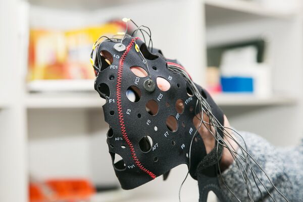 Un appareil neurologique «Balalaïka» - Sputnik Afrique