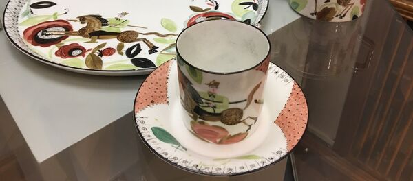 «Révolution de porcelaine. Le rêve d’un nouveau monde» - Sputnik Afrique