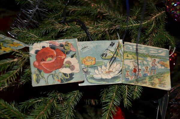 Drapeaux en papier pour sapin de Noël - Sputnik Afrique