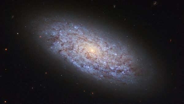 La galaxie naine NGC 5949, dont la répartition en matière sombre ne correspond pas aux théories cosmologiques contemporaines. - Sputnik Afrique