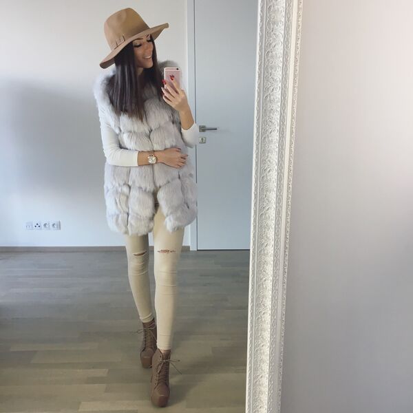 Týnuš Třešničková - Sputnik Afrique