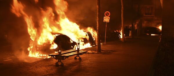 voitures brûlées, Paris - Sputnik Afrique
