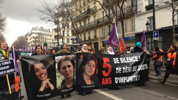 Manif en hommage aux militantes kurdes tuées à Paris - Sputnik Afrique