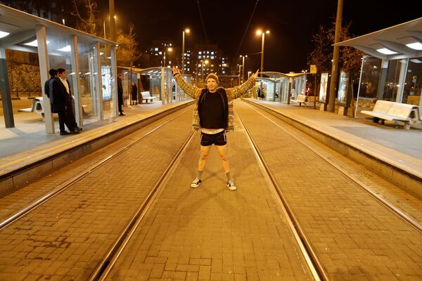Voyage en métro sans pantalons (No Pants Subway Ride) - Sputnik Afrique