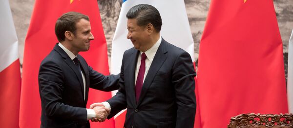 Emmanuel Macron et Xi Jinping - Sputnik Afrique