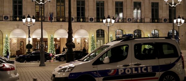 Vol à main armée au Ritz à Paris, trois interpellations - Sputnik Afrique