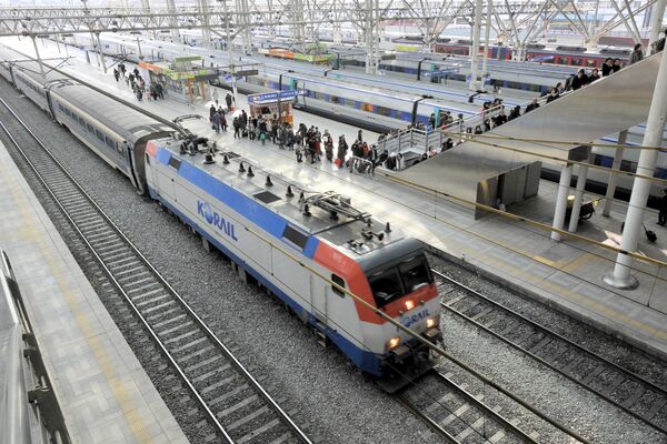 L’intégration des systèmes ferroviaires coréens et leurs liaisons avec ceux des voisins incorporeraient la péninsule dans des couloirs de transport intercontinentaux. - Sputnik Afrique