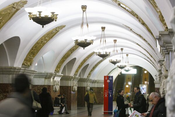 Beauté et splendeur du métro moscovite - Sputnik Afrique