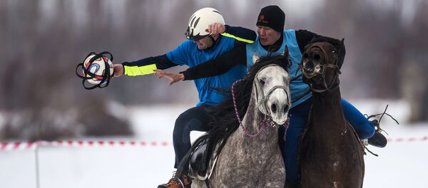 Compétitions de horseball au Kirghizistan - Sputnik Afrique