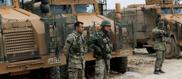 Des forces turques déployées au nord-est d'Afrine, en Syrie - Sputnik Afrique
