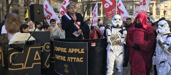 Apple Contre Attac, 12 février 2018 - Sputnik Afrique