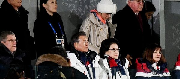 Les dirigeants de la délégation nord-coréenne pendant la cérémonie d'ouverture des Jeux olympiques de Pyeongchang - Sputnik Afrique