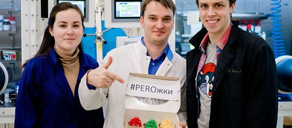 Сотрудники университета ИТМО Екатерина Тигунцева, Сергей Макаров и Гергий Зограф - Sputnik Afrique