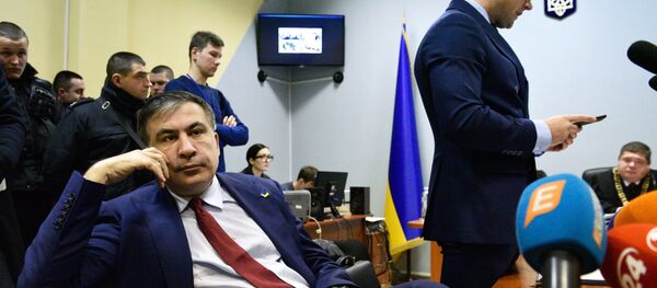Mikhaïl Saakachvili pendant une audience d'un tribunal de Kiev - Sputnik Afrique