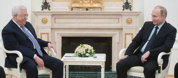 Президент РФ В. Путин встретился с президентом Палестины М. Аббасом - Sputnik Afrique