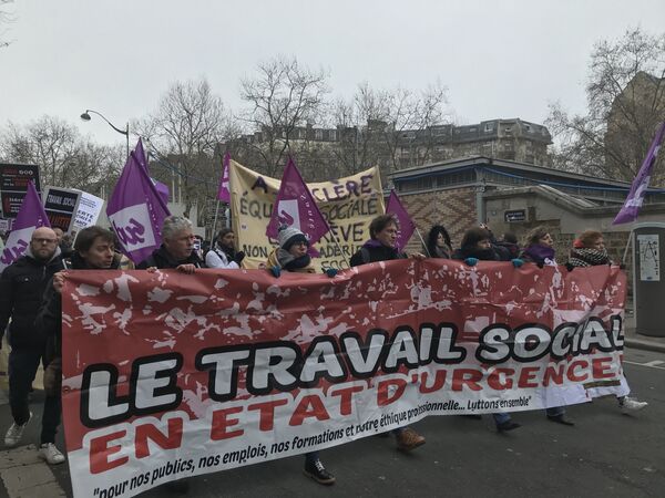 Manifestation nationale du travail social, Paris, 14 février 2018 Manifestation nationale du travail social, Paris, 14 février 2018 - Sputnik Afrique