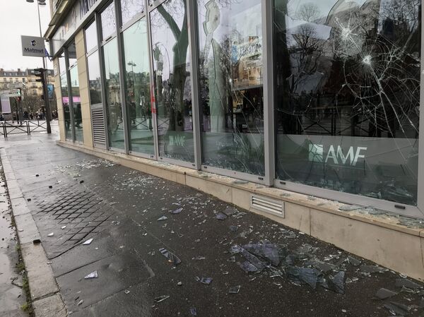 Troisième manifestation étudiante à Paris contre la sélection à l’université, 15 février 2018 - Sputnik Afrique