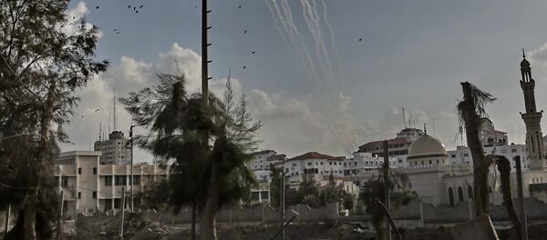 Ракеты, выпущенные с территории Газы в сторону Израиля, 19 ноября 2012. - Sputnik Afrique