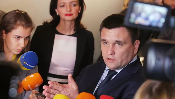 Pavel Klimkine répond aux journalistes en marge de la conférence de Munich sur la sécurité - Sputnik Afrique