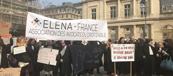 Manifestation 21 février à Paris contre la #LoiAsileImmigration - Sputnik Afrique