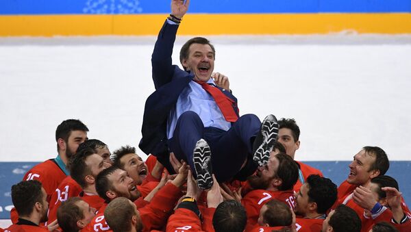 Oleg Znarok, l'entraîneur en chef de l'équipe russe de hockey masculin - Sputnik Afrique