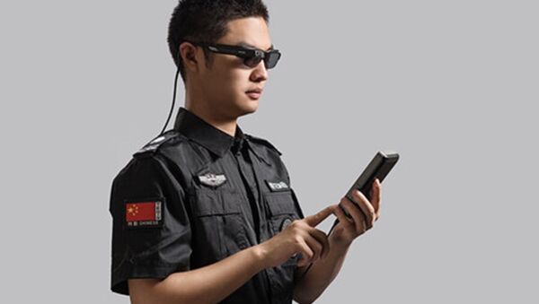 Comment on a ajouté de l’intelligence artificielle aux policiers chinois - Sputnik Afrique