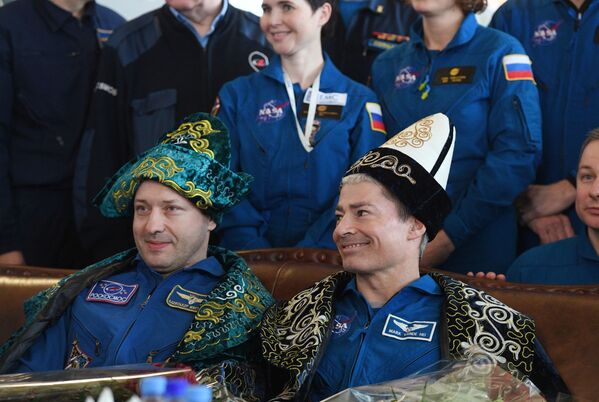 Retour des membres de l’équipage de l’expédition ISS-53/54 sur Terre - Sputnik Afrique