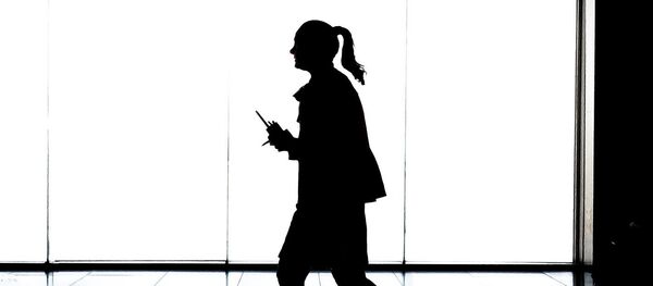 Женщина в офисе - Sputnik Afrique