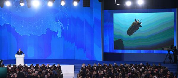 Vladimir Poutine présente un nouveau drone sous-marin à l'Assemblée fédérale russe - Sputnik Afrique