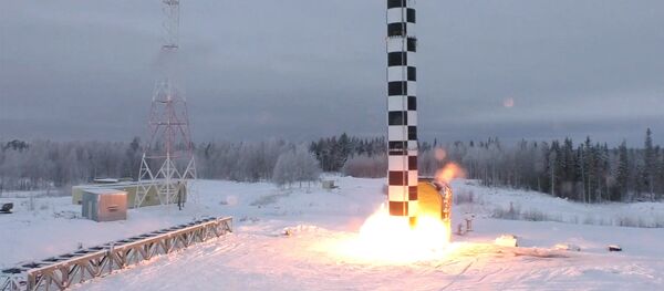 Демонстрация испытаний ракетного комплекса стратегического назначения Сармат во время послания президента РФ Владимира Путина Федеральному собранию - Sputnik Afrique