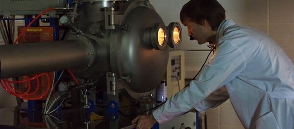 Des scientifiques créent des nanoparticules à partir de verres d'aluminium - Sputnik Afrique