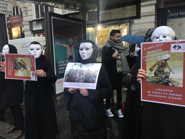 8 mars: une manifestation contre la discrimination des femmes à Paris 8 mars: une manifestation contre la discrimination des femmes à Paris - Sputnik Afrique