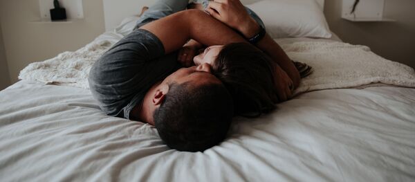 Una pareja - Sputnik Afrique