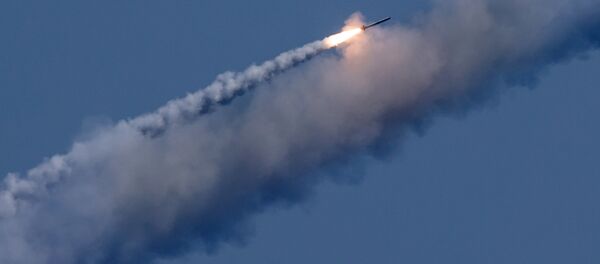 Un missile russe Kalibr visant une cible terroriste en Syrie - Sputnik Afrique