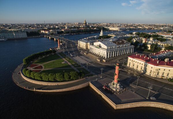 Moscou et Saint-Pétersbourg: les deux capitales russes - Sputnik Afrique
