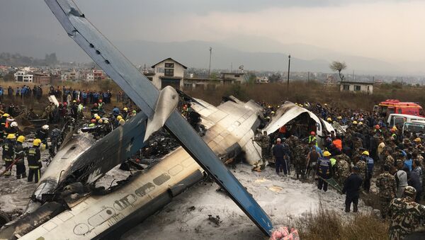Un avion de ligne bangladais s'écrase lors de la phase d'atterrissage à Katmandou au Népal - Sputnik Afrique