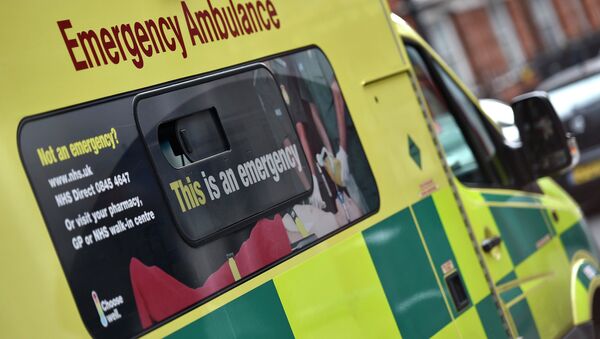 A National Health Service ambulance is seen in central London - Sputnik Afrique