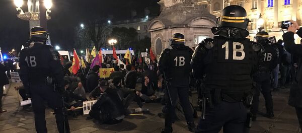 Une manifestation de Kurdes devant l’ambassade des USA, 13 mars 2018 - Sputnik Afrique