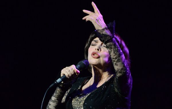 Концерт французской певицы Мирей Матьё в Москве Концерт французской певицы Мирей Матьё в Москве - Sputnik Afrique