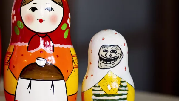 Troll matryoshka - Sputnik Afrique